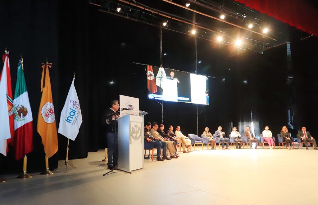 Realizan en UATx actividades de semana universitaria por la transparencia